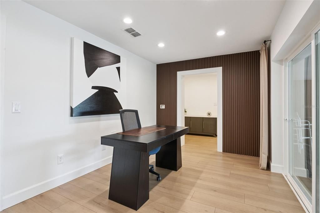 For Sale: $1,175,000 (3 beds, 3 baths, 2400 Square Feet)