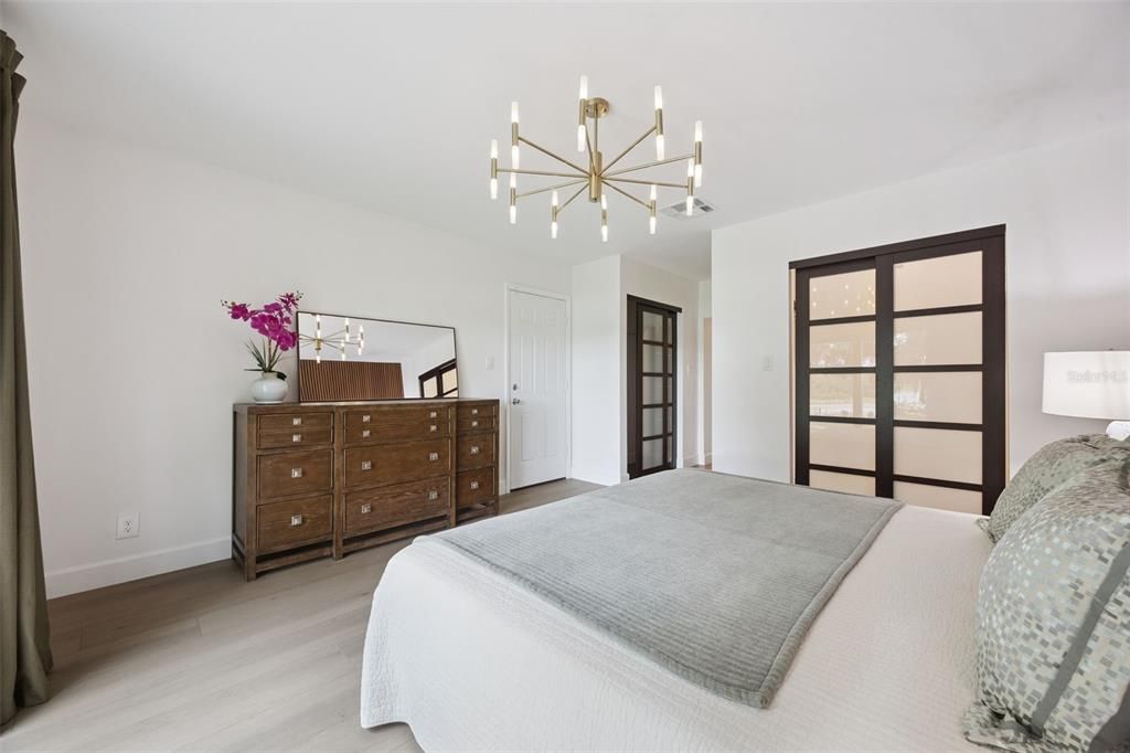 For Sale: $1,175,000 (3 beds, 3 baths, 2400 Square Feet)