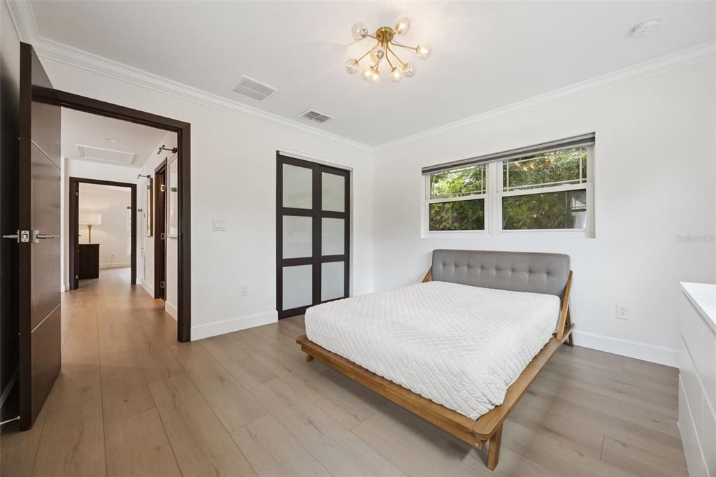 For Sale: $1,175,000 (3 beds, 3 baths, 2400 Square Feet)