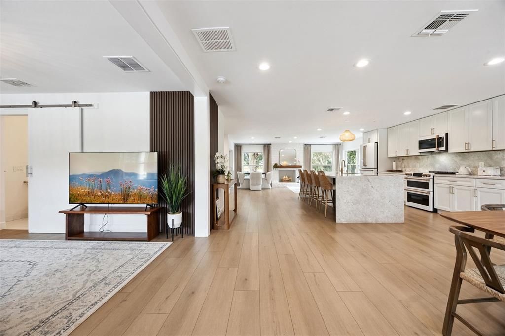 For Sale: $1,175,000 (3 beds, 3 baths, 2400 Square Feet)