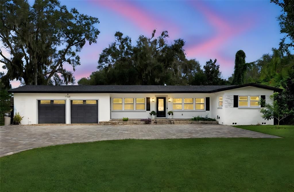 For Sale: $1,175,000 (3 beds, 3 baths, 2400 Square Feet)