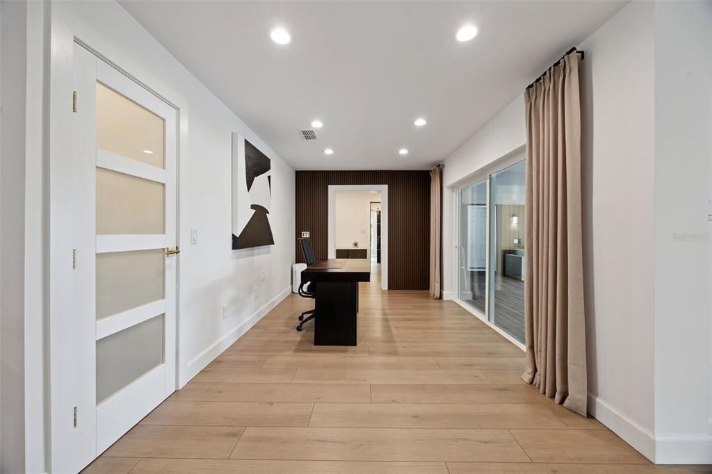 For Sale: $1,175,000 (3 beds, 3 baths, 2400 Square Feet)