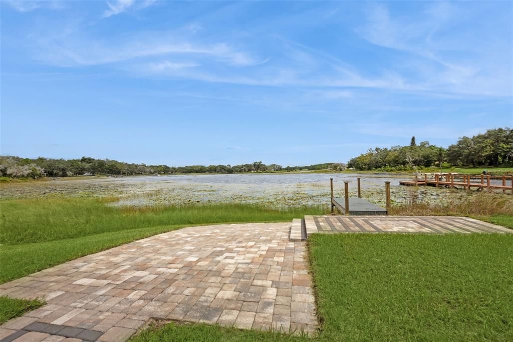 For Sale: $1,175,000 (3 beds, 3 baths, 2400 Square Feet)