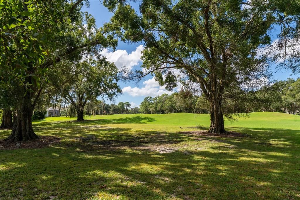 For Sale: $207,500 (2 beds, 2 baths, 1054 Square Feet)