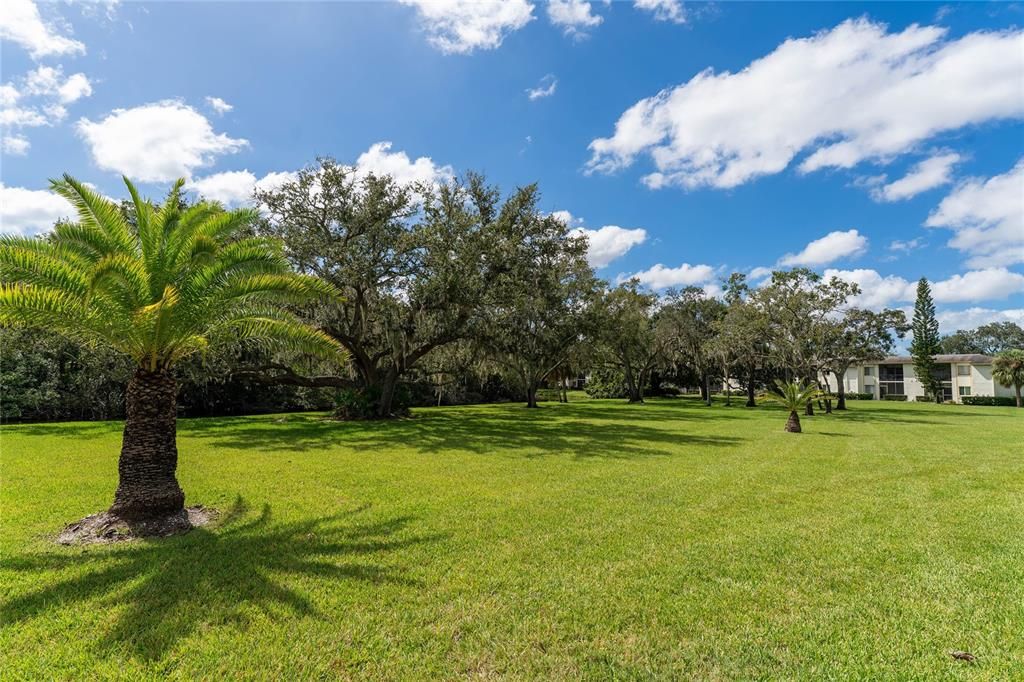 For Sale: $207,500 (2 beds, 2 baths, 1054 Square Feet)