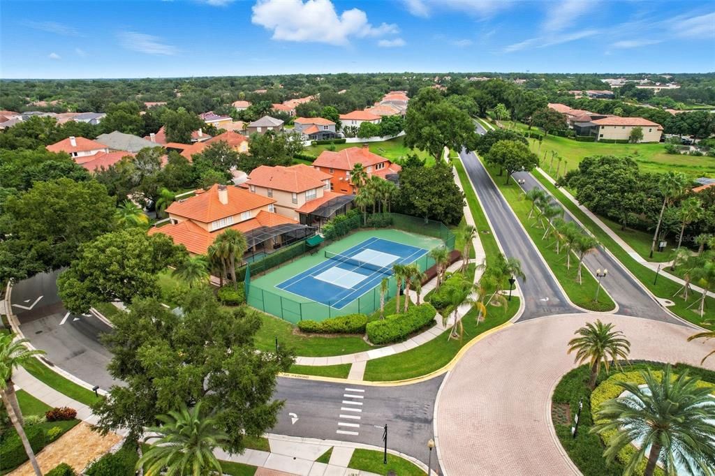 合同活跃: $549,990 (2 贝兹, 2 浴室, 1824 平方英尺)