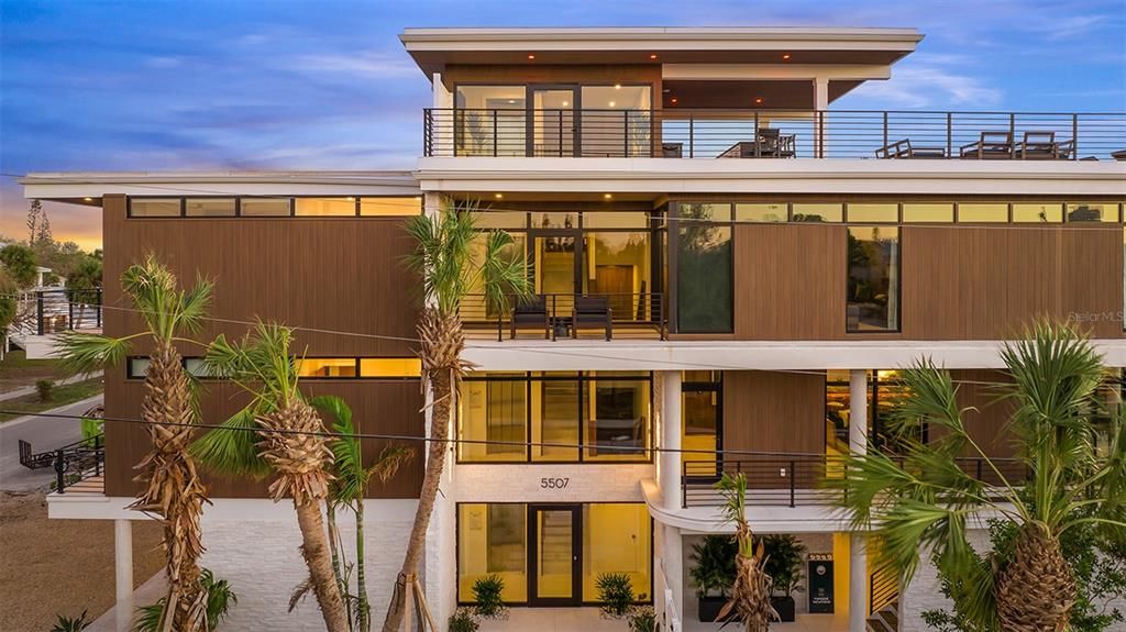 For Sale: $6,000,000 (5 beds, 5 baths, 4496 Square Feet)