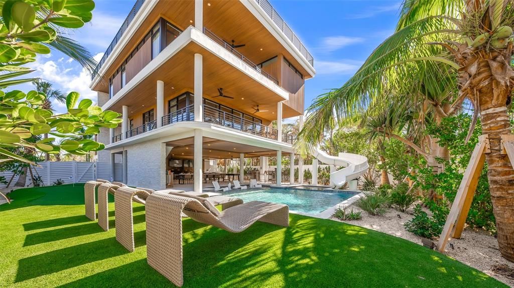 For Sale: $6,000,000 (5 beds, 5 baths, 4496 Square Feet)