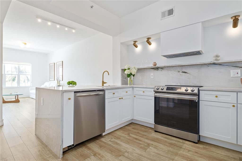 En Venta: $385,000 (1 camas, 1 baños, 743 Pies cuadrados)