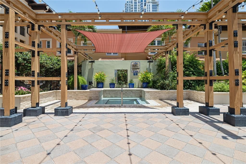 En Venta: $385,000 (1 camas, 1 baños, 743 Pies cuadrados)