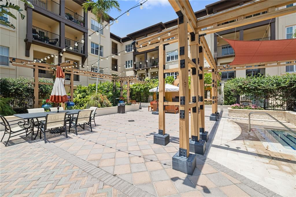 En Venta: $385,000 (1 camas, 1 baños, 743 Pies cuadrados)