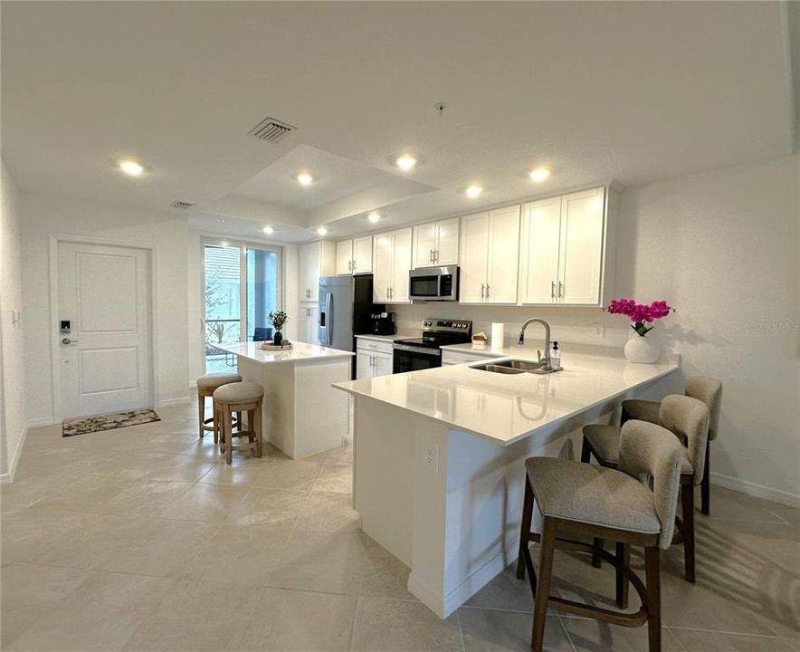 For Rent: $6,000 (2 beds, 2 baths, 1355 Square Feet)