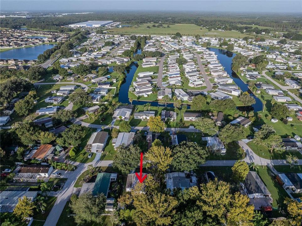 Active With Contract: $199,900 (2 beds, 2 baths, 1056 Square Feet)