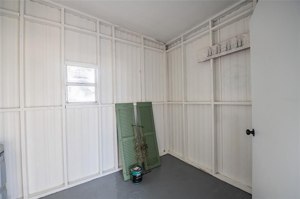 Active With Contract: $199,900 (2 beds, 2 baths, 1056 Square Feet)