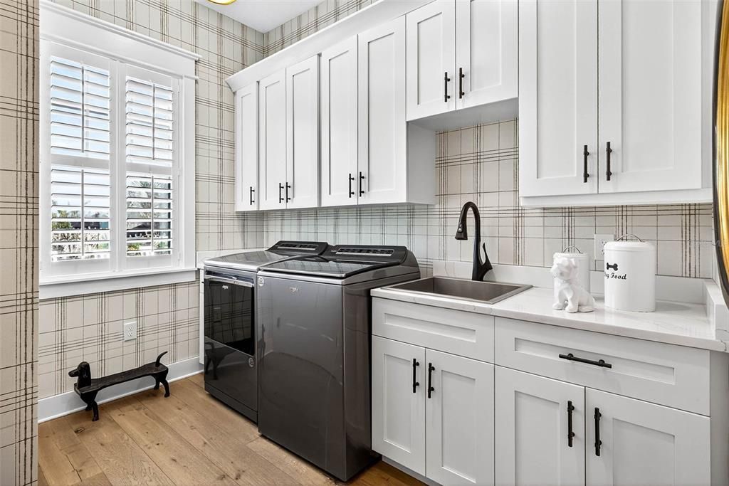 For Sale: $1,499,900 (4 beds, 3 baths, 2689 Square Feet)