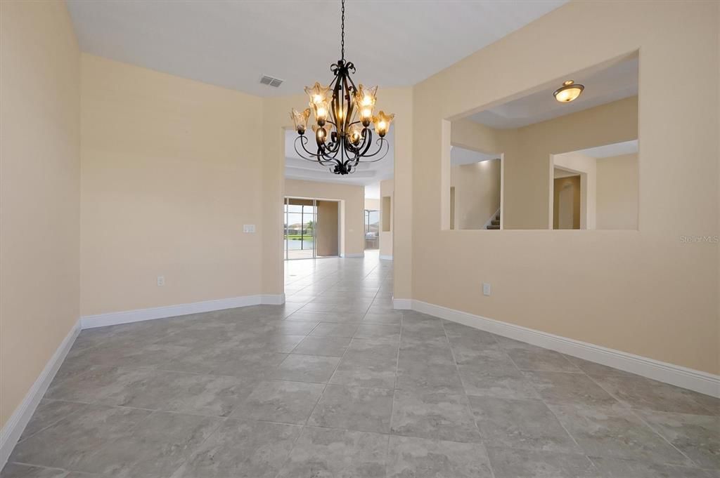 En Venta: $1,005,000 (5 camas, 4 baños, 4566 Pies cuadrados)