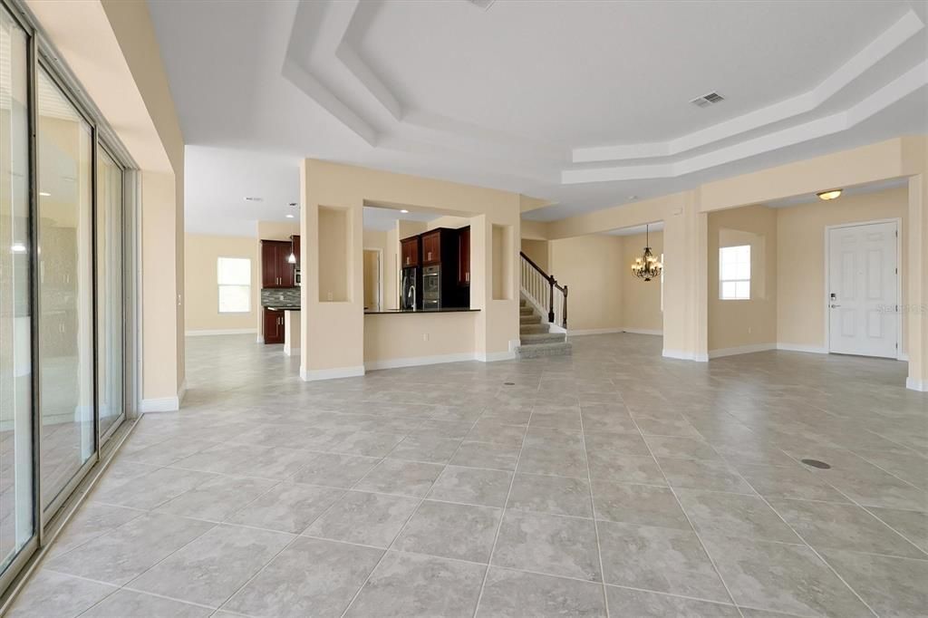 En Venta: $1,005,000 (5 camas, 4 baños, 4566 Pies cuadrados)