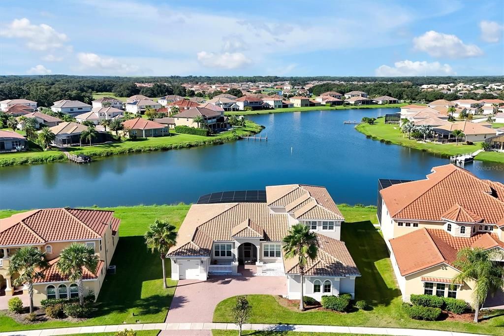 En Venta: $1,005,000 (5 camas, 4 baños, 4566 Pies cuadrados)