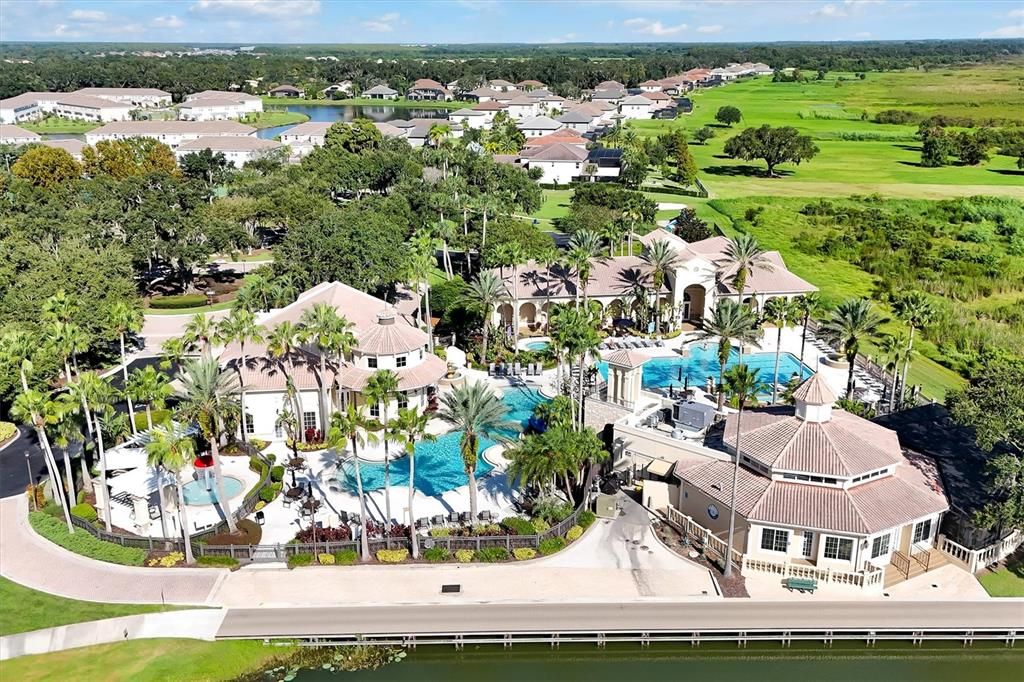 En Venta: $1,005,000 (5 camas, 4 baños, 4566 Pies cuadrados)