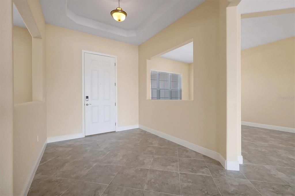 En Venta: $1,005,000 (5 camas, 4 baños, 4566 Pies cuadrados)