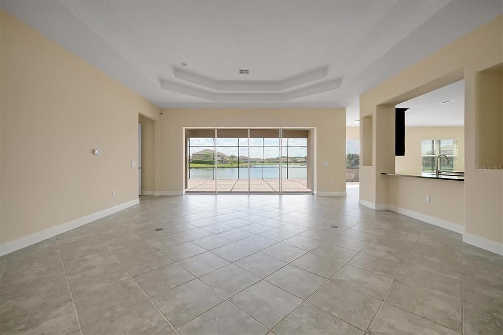 En Venta: $1,005,000 (5 camas, 4 baños, 4566 Pies cuadrados)