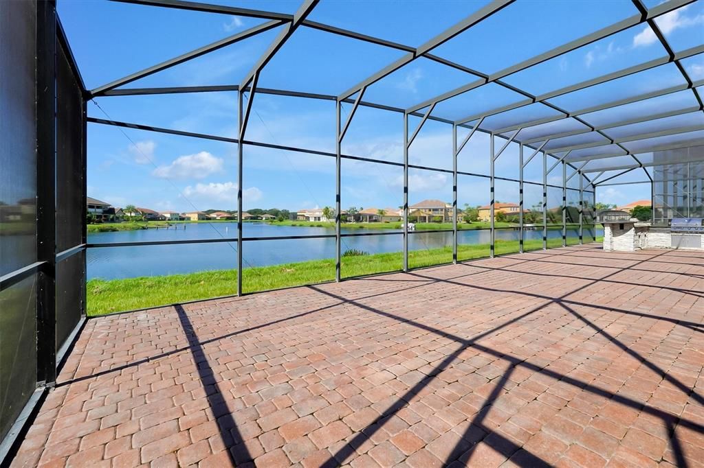 En Venta: $1,005,000 (5 camas, 4 baños, 4566 Pies cuadrados)