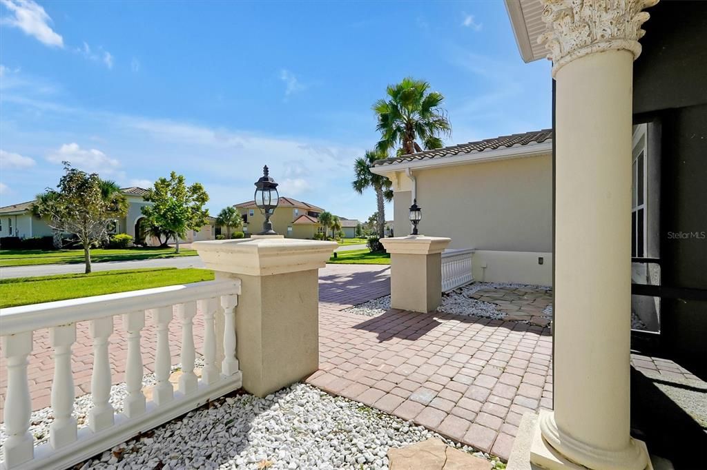 En Venta: $1,005,000 (5 camas, 4 baños, 4566 Pies cuadrados)