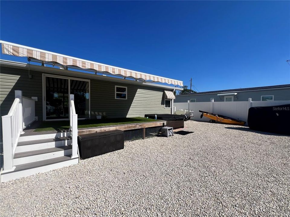 На продажу: $250,000 (3 спален, 2 ванн, 1323 Квадратных фут)