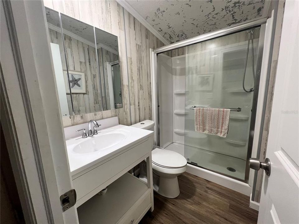 На продажу: $250,000 (3 спален, 2 ванн, 1323 Квадратных фут)