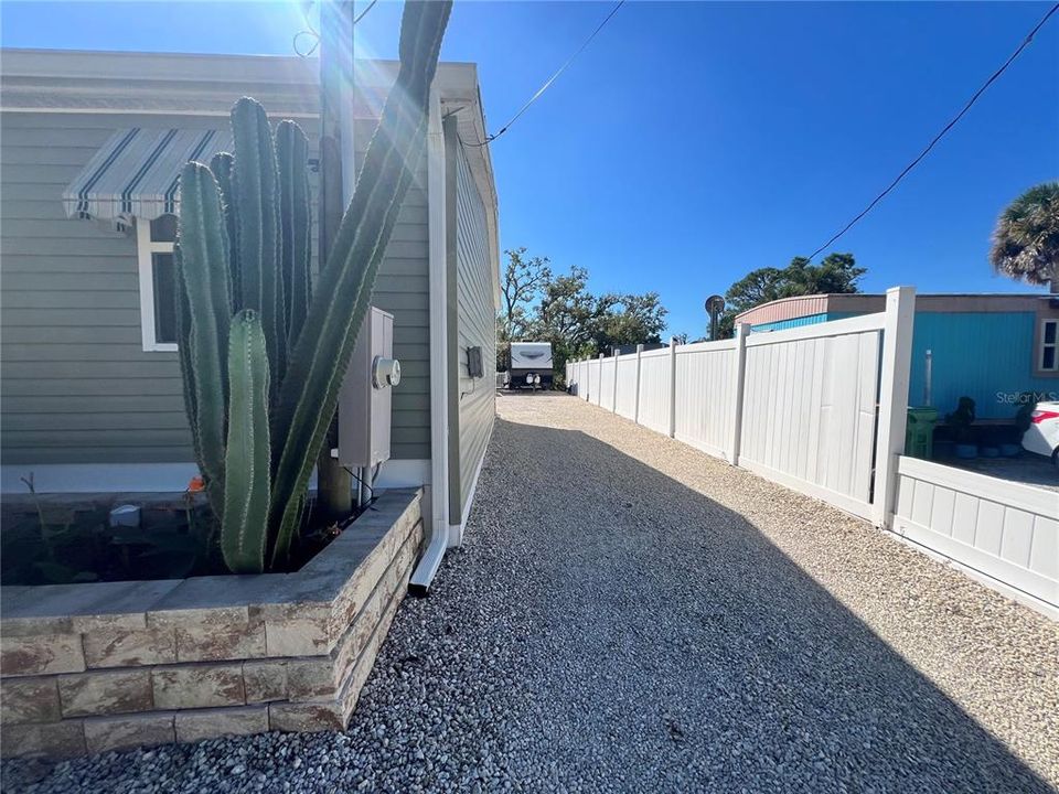 На продажу: $250,000 (3 спален, 2 ванн, 1323 Квадратных фут)