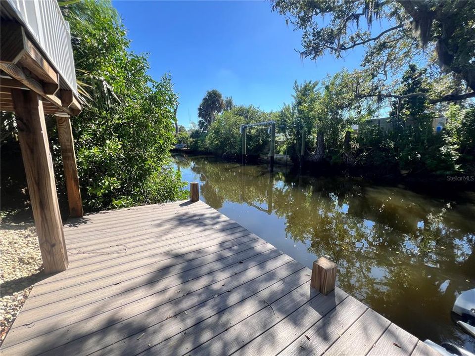 На продажу: $250,000 (3 спален, 2 ванн, 1323 Квадратных фут)