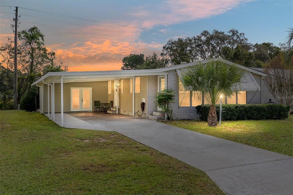 Под контрактом: $165,000 (2 спален, 2 ванн, 1342 Квадратных фут)