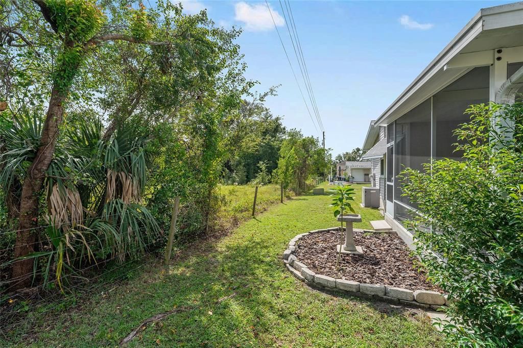 Под контрактом: $165,000 (2 спален, 2 ванн, 1342 Квадратных фут)