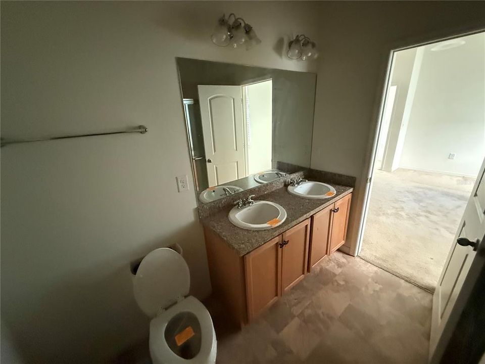 En Venta: $287,000 (3 camas, 2 baños, 1610 Pies cuadrados)