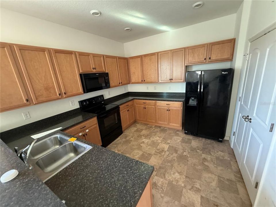 En Venta: $287,000 (3 camas, 2 baños, 1610 Pies cuadrados)