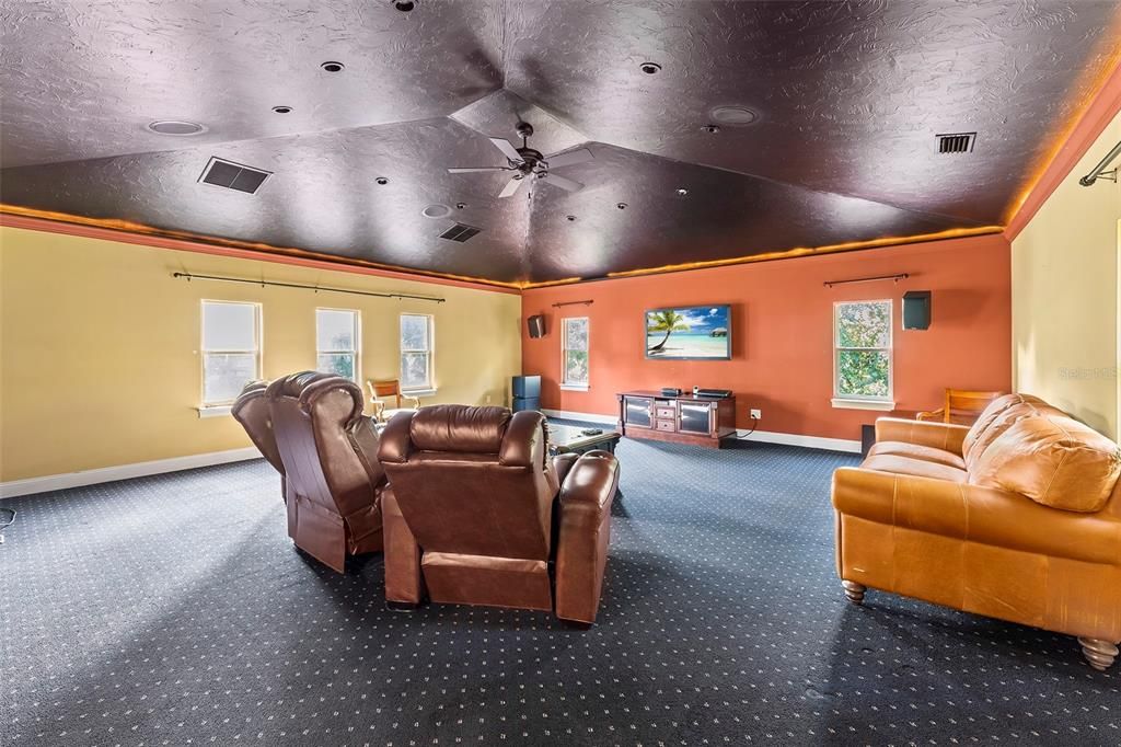 For Sale: $6,990,000 (6 beds, 5 baths, 6268 Square Feet)