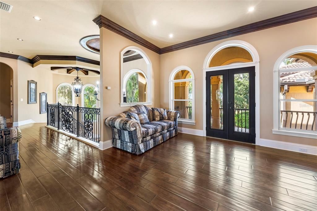 For Sale: $6,990,000 (6 beds, 5 baths, 6268 Square Feet)