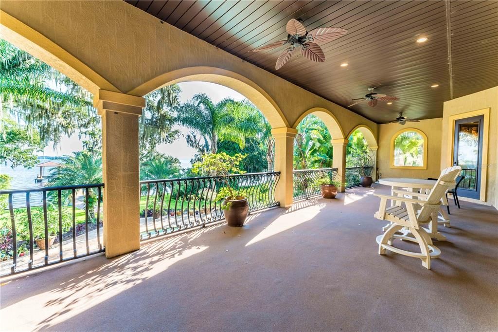 For Sale: $6,990,000 (6 beds, 5 baths, 6268 Square Feet)