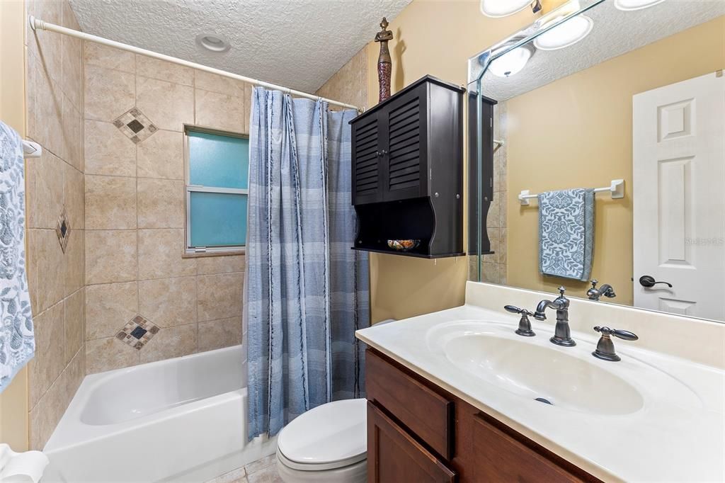 For Sale: $6,990,000 (6 beds, 5 baths, 6268 Square Feet)