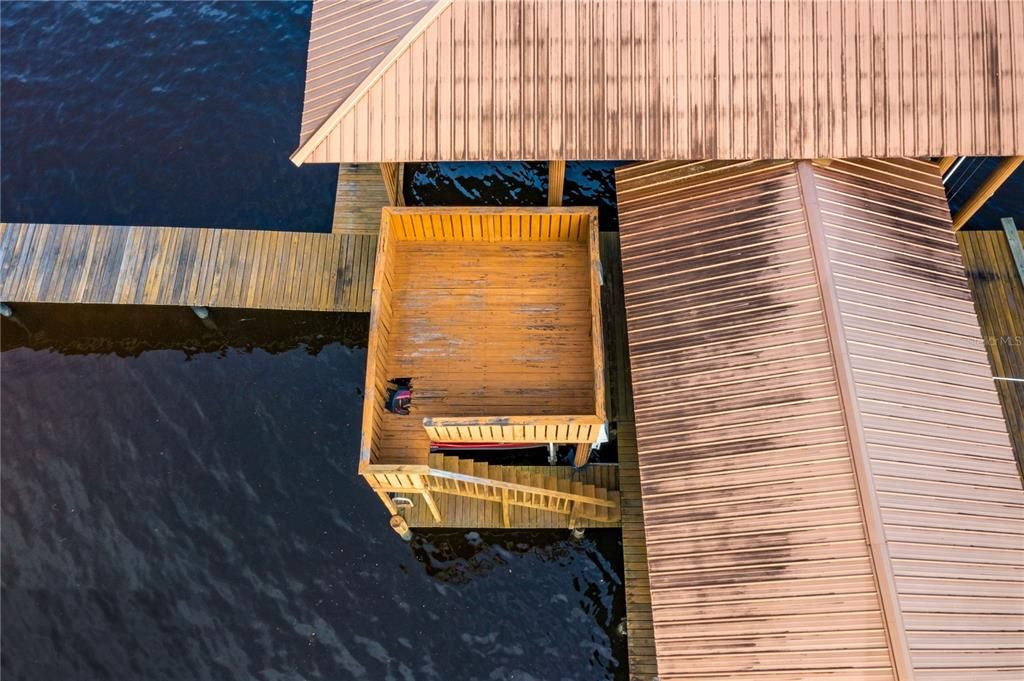 For Sale: $6,990,000 (6 beds, 5 baths, 6268 Square Feet)