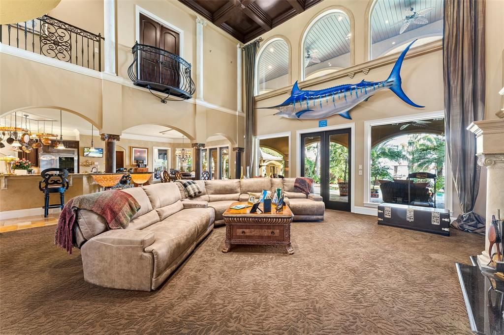 For Sale: $6,990,000 (6 beds, 5 baths, 6268 Square Feet)