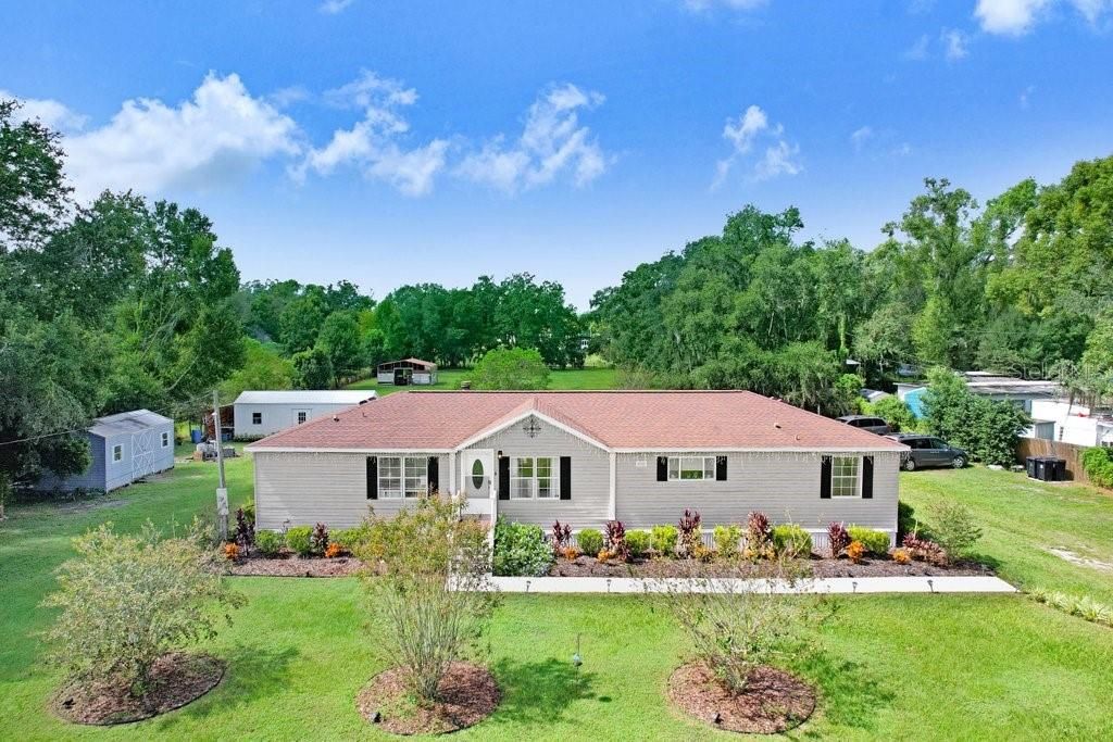 Recently Sold: $434,999 (3 beds, 2 baths, 1890 Square Feet)