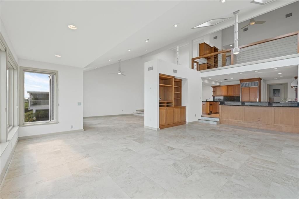 For Sale: $850,000 (3 beds, 2 baths, 3165 Square Feet)