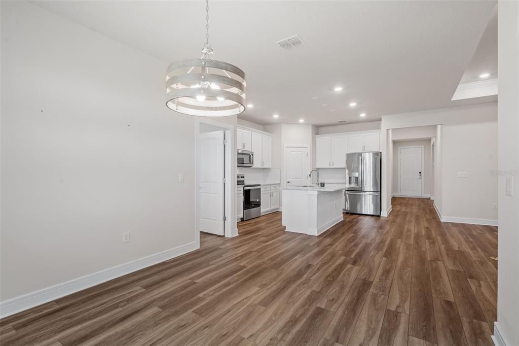 待售: $339,000 (3 贝兹, 2 浴室, 1695 平方英尺)