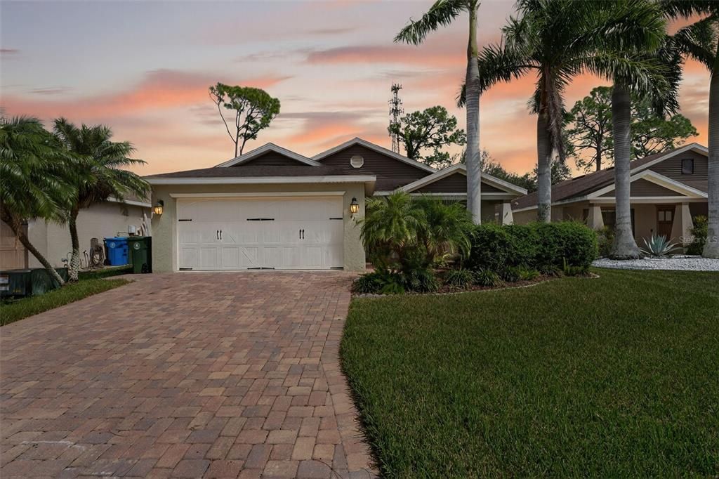 最近租的: $3,100 (3 贝兹, 2 浴室, 1604 平方英尺)