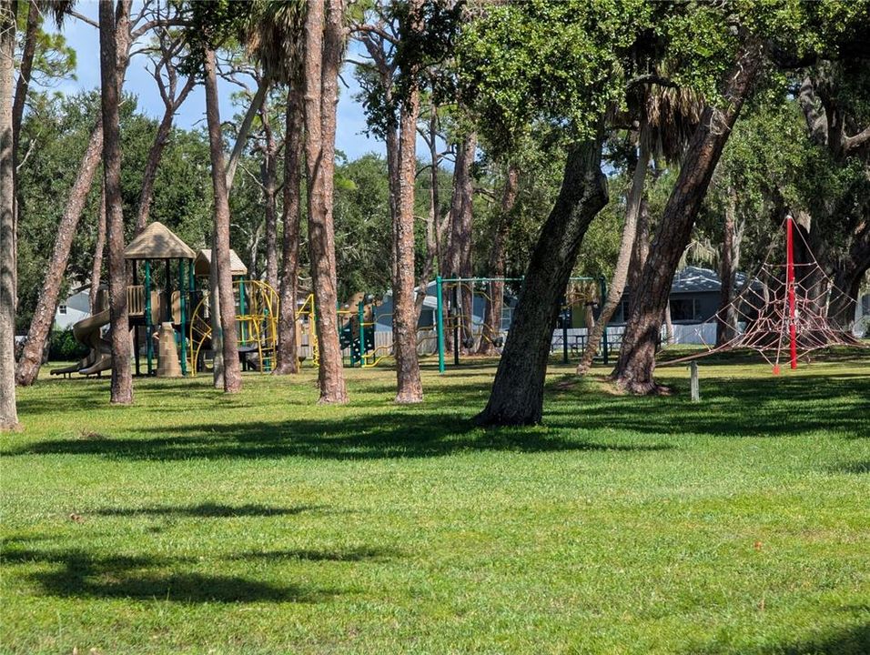 En Venta: $247,500 (2 camas, 1 baños, 922 Pies cuadrados)