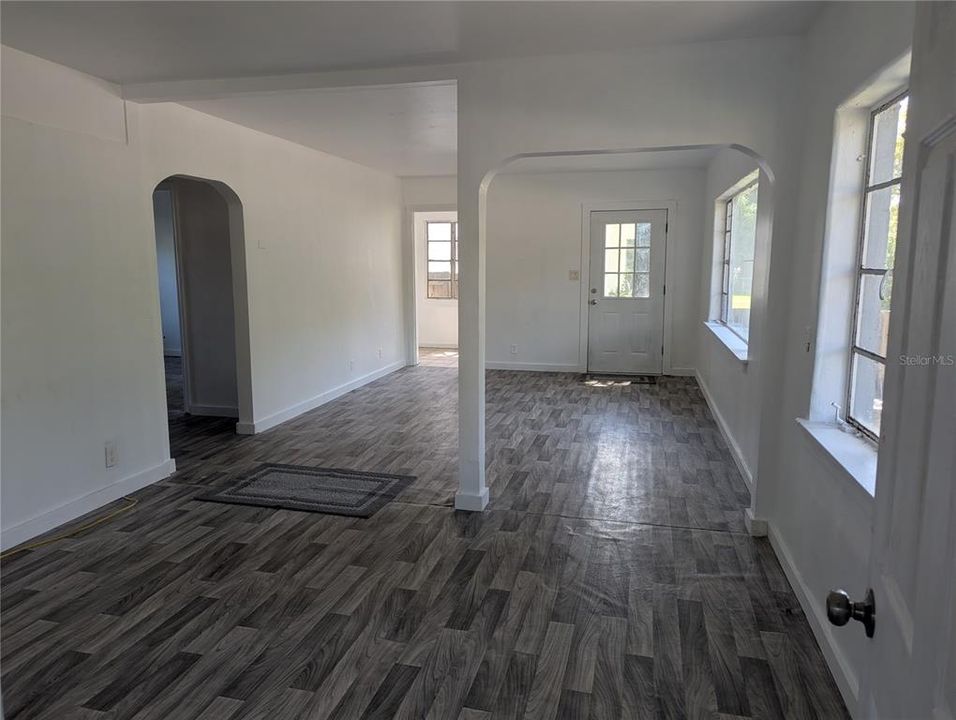 En Venta: $247,500 (2 camas, 1 baños, 922 Pies cuadrados)