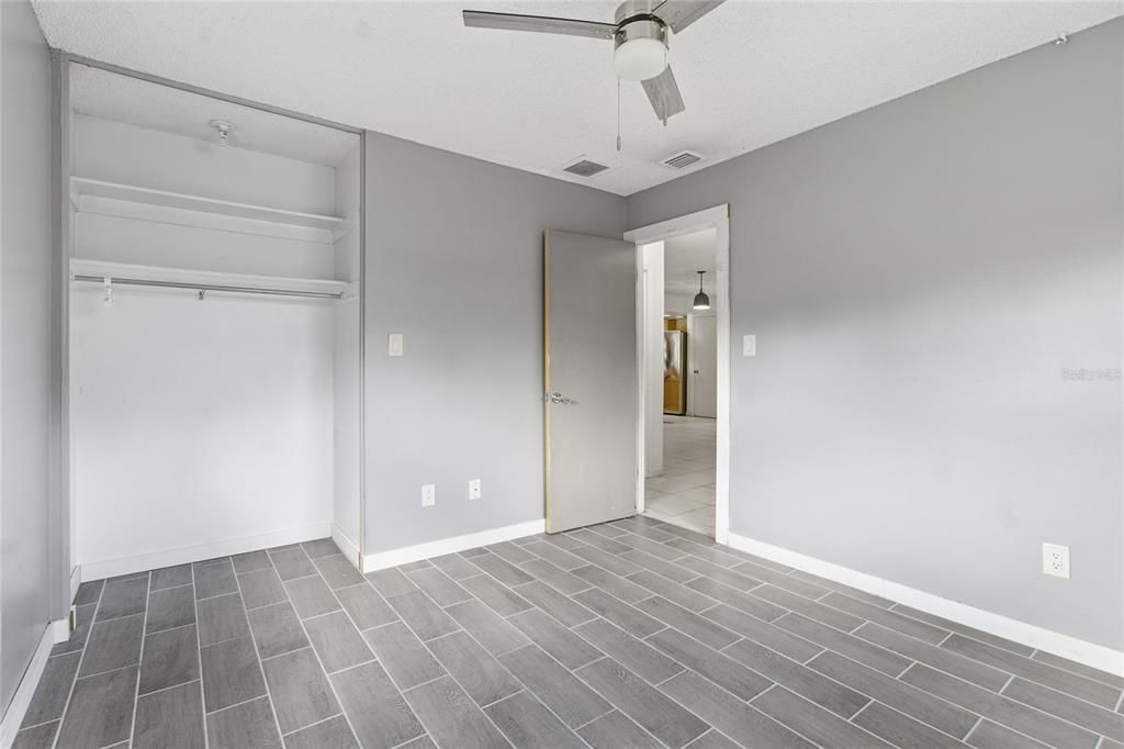 For Sale: $299,000 (3 beds, 2 baths, 1405 Square Feet)