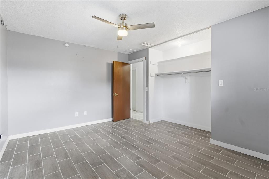 For Sale: $299,000 (3 beds, 2 baths, 1405 Square Feet)