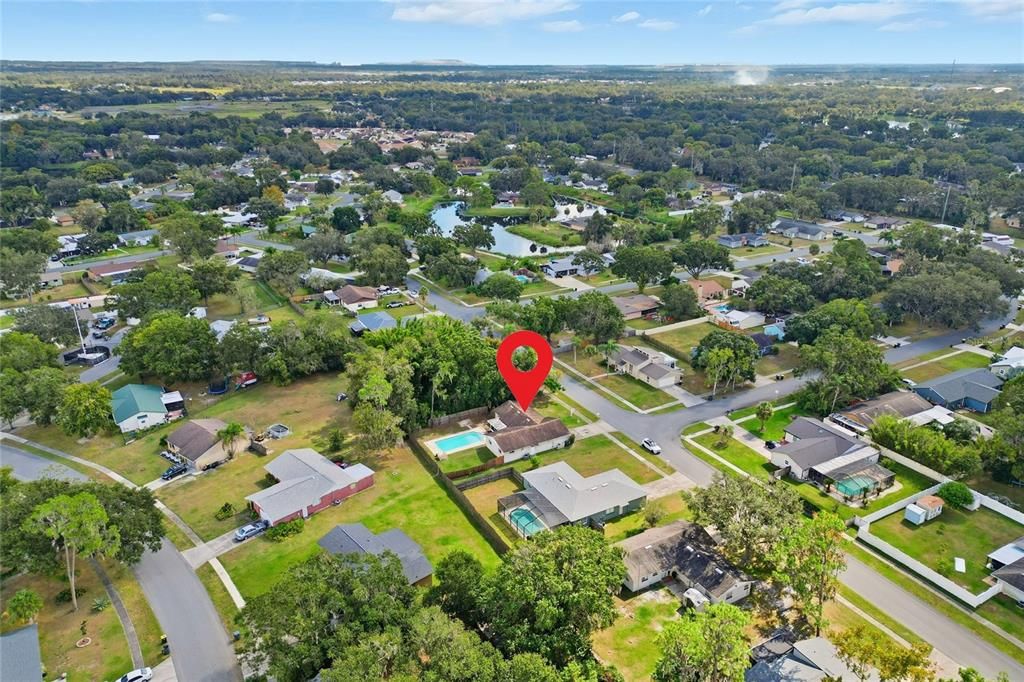 For Sale: $299,000 (3 beds, 2 baths, 1405 Square Feet)